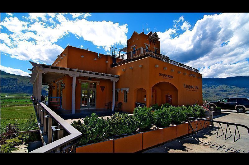 モデルプラン カナダ人カナダワインエキスパート同行でブリティッシュ コロンビア州のワイナリーを10ヶ所訪問 カナダワインの真髄を探る充実のオカナガン バレー5泊7日 ジーアーチ トライデント ツアーズ Prestigeなイタリア フランス スペイン個人旅行専門店